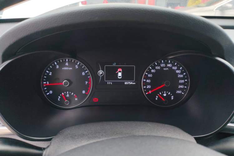 Used Kia K5 2017 2.0L Automatic 15th Anniversary Special Edition LUX
