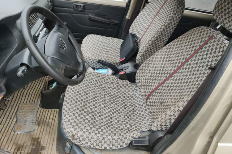 Used Wuling Rongguang 2015 1.2L S Base Model CNG
