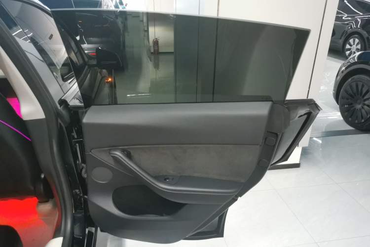 Used Tesla Model Y 2022 Rear-Wheel-Drive Version