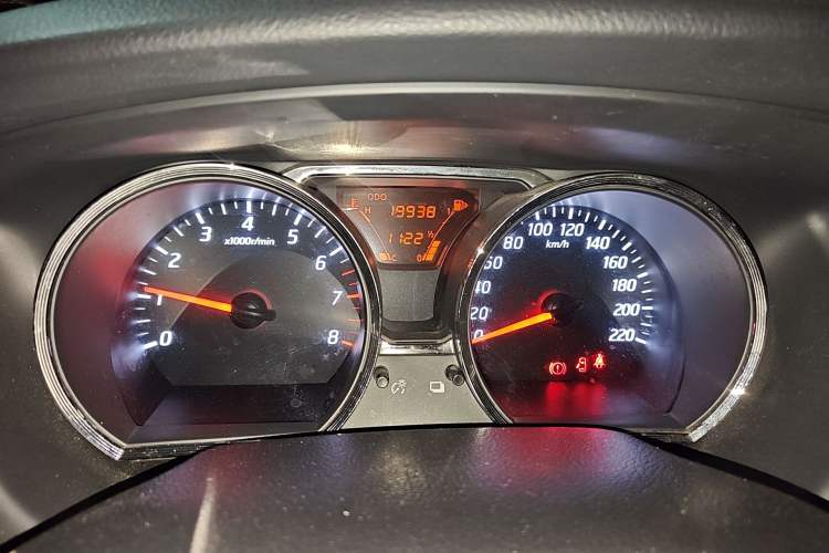 Used Nissan Livina 2013 Jingrui 1.6XL Manual Comfort Edition Instrument Cluster