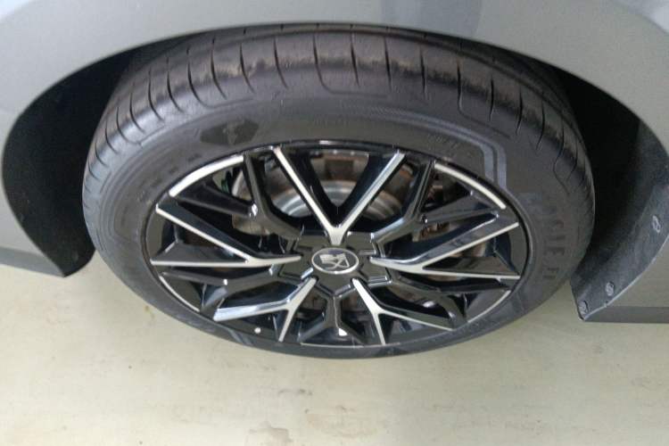 Used BYD Han 2025 DM-i 125KM Prestige Model