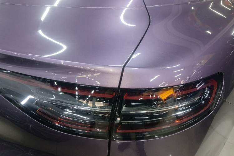 Used Hima Luxeed S7 2025 855 km Max Exterior 3