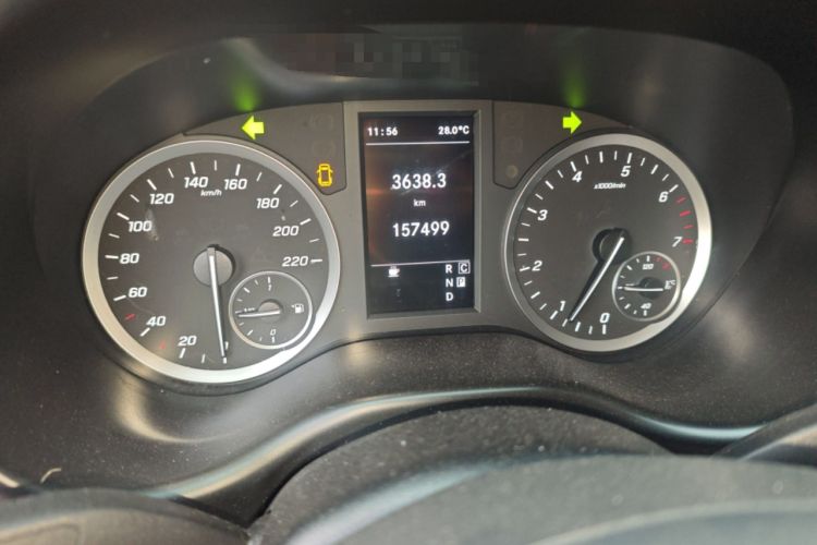 Used Mercedes-Benz Vito 2021 2.0T Elite Version 7 Seats Instrument Cluster