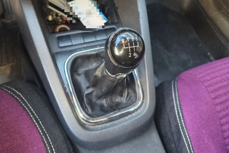 Used Volkswagen Sagitar 2012 1.6L Manual Comfort Model
