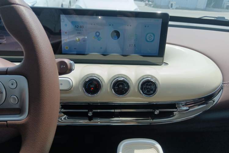 Used Wuling Bingo 2025 333 km Enjoyment Version Audio And AC Panel