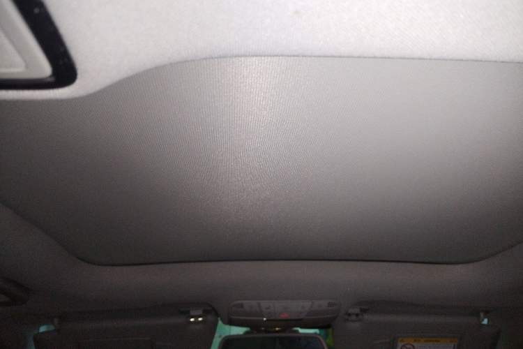 Used Mercedes-Benz C-Class 2016 C 200 L Sport Edition Headliner