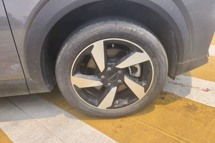 Used Lynk & Co 06 2020 1.5T JinPro model Right Front Wheel Hub