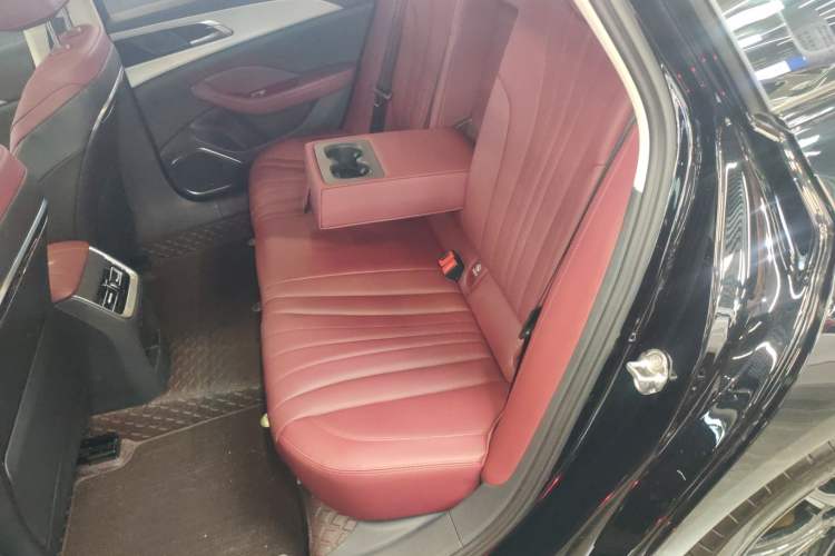 Used Hongqi H5 2025 1.5T DCT Xuan Ying Edition