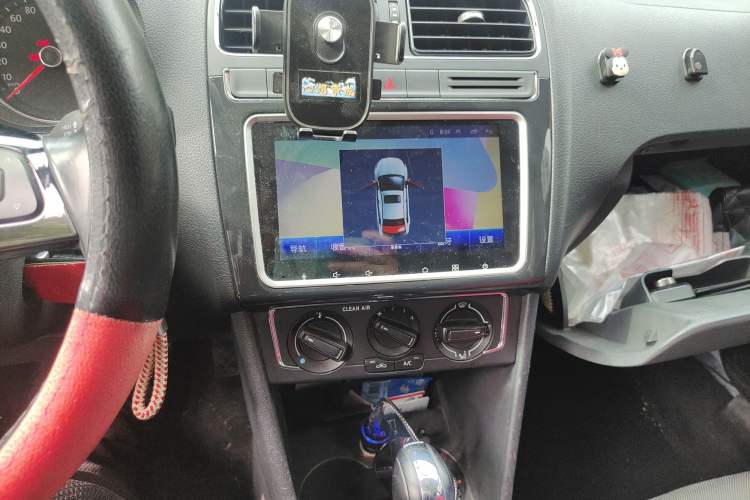 Used Volkswagen Polo 2016 1.6L Automatic Comfort Model
