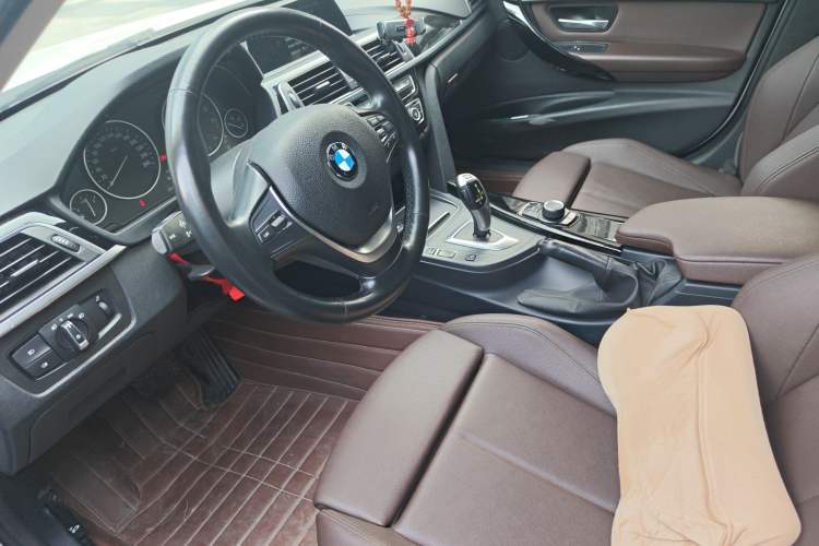 Used BMW 3 Series 2018 320Li Fashion Model
