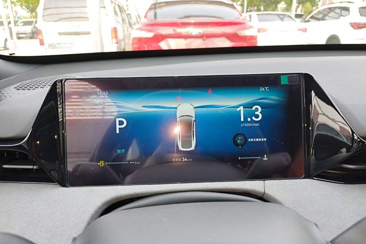 Used CHANGAN UNI-V 2025 Model Third-Generation 2.0T Dynamic Edition Instrument Cluster