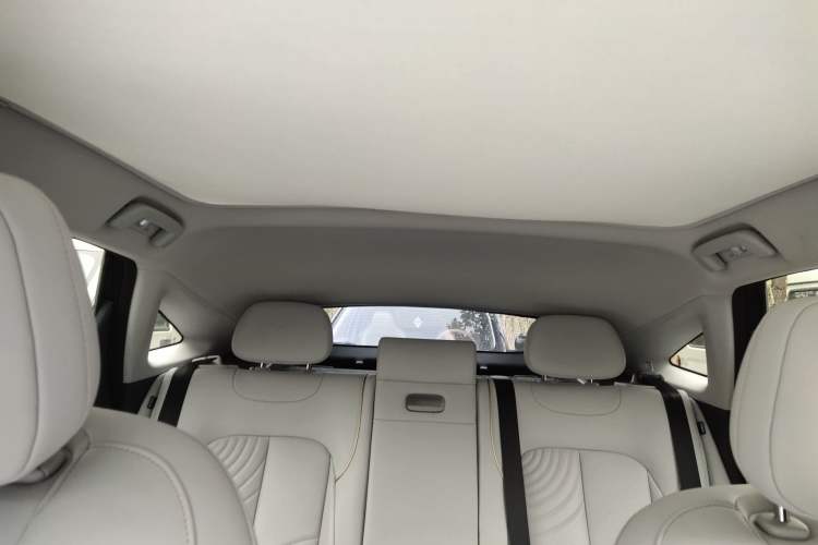 Used Baojun Enjoy 2025 All-Electric 600km Luxury Edition
