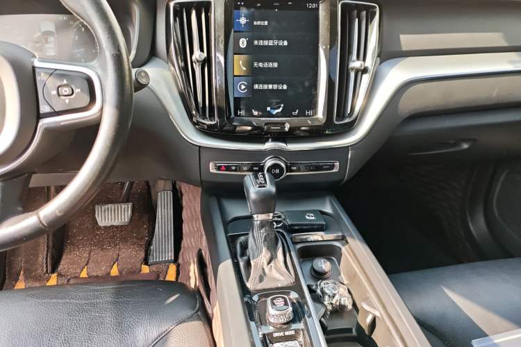 Used Volvo XC60 2018 T5 4x4 Smart Edition