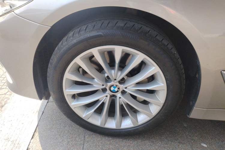 Used BMW 5 Series 2018 530Li Leading Edition Luxury Package
