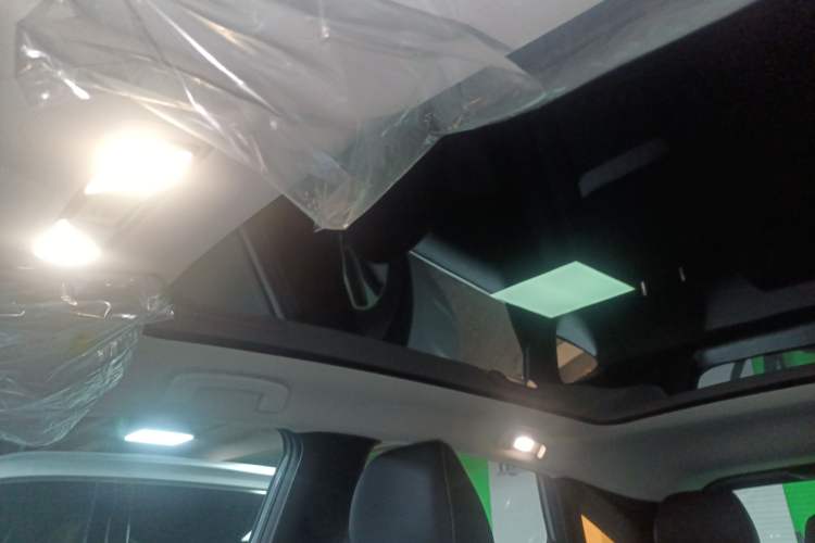 Used Venucia VX6 2026 Model Large Flat Floor Long-Range Smart Luxury Edition
