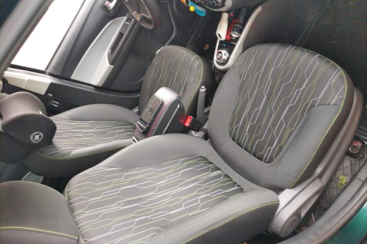 Used CHANGAN OSHAN Benni E-Star 2021 National Edition Xin Yue Version (Fast-Charging Edition) Lithium Iron Phosphate (31.18 kWh) Right Front Seat