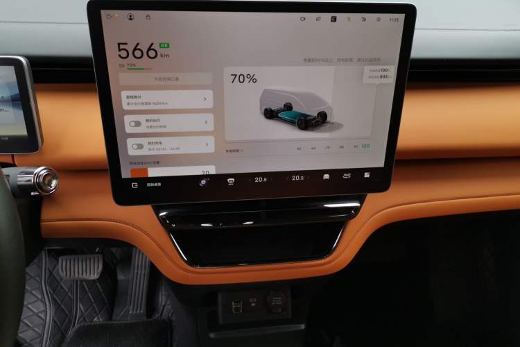 Used Geely Galaxy LEVC L380 2024 140-Degree 6-Seater All-Wheel-Drive Ultra