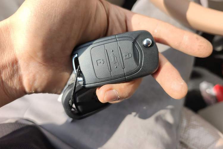 Used Wuling Hongguang MINIEV 2024 3rd Generation 215km Youth Edition Vehicle Key