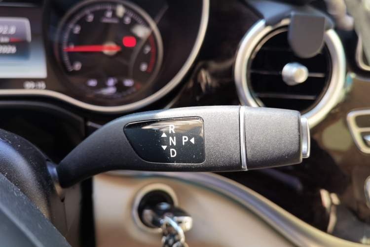 Used Mercedes-Benz V-Class 2017 V 260 Avantgarde Edition
