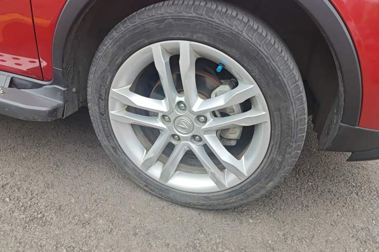 Used CHANGAN CS35 2015 1.6L Manual Luxury Model China IV Standard Right Front Wheel Hub