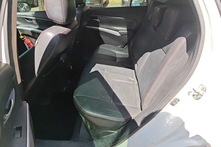 Used Suzuki S-Cross 2014 1.6L CVT Two-Wheel Drive Elite Version
