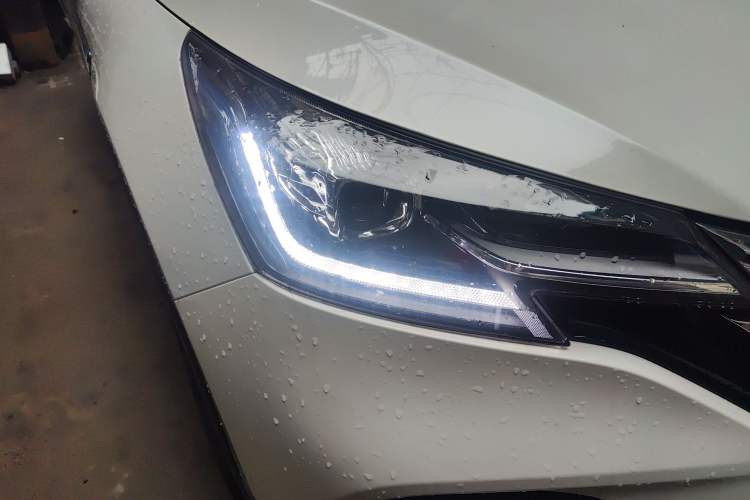 Used Dongfeng Aeolus AX7 2018 Classic 1.6T Automatic Luxury Model