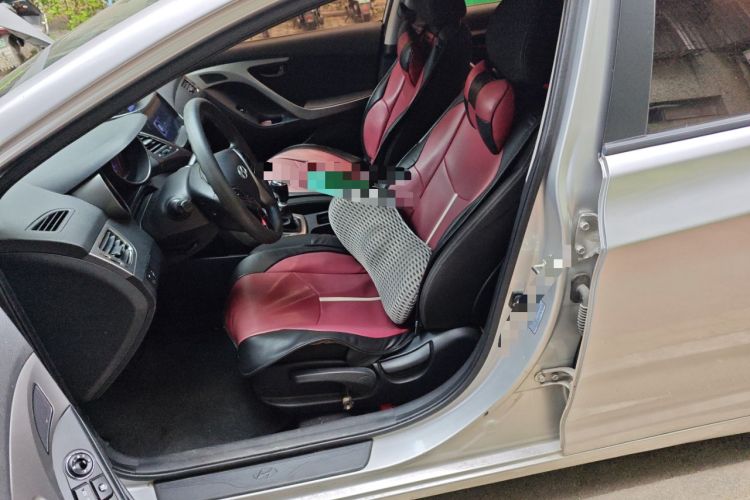 Used Hyundai Elantra (5th Generation / Langdong) 2012 1.6L Manual Fashion Edition
