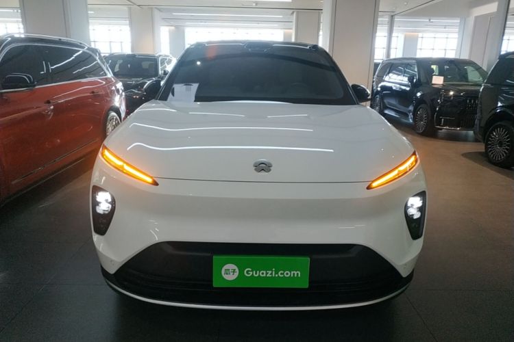 Used Nio ES8 2024 75 kWh Front