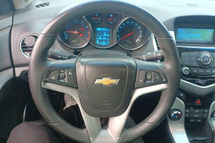 Used Chevrolet Cruze 2012 1.8L SX Automatic Transmission Steering Wheel