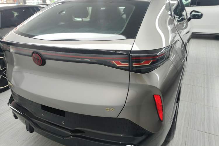 Used Volkswagen ID.UNYX 2024 Pro Long-Range Version