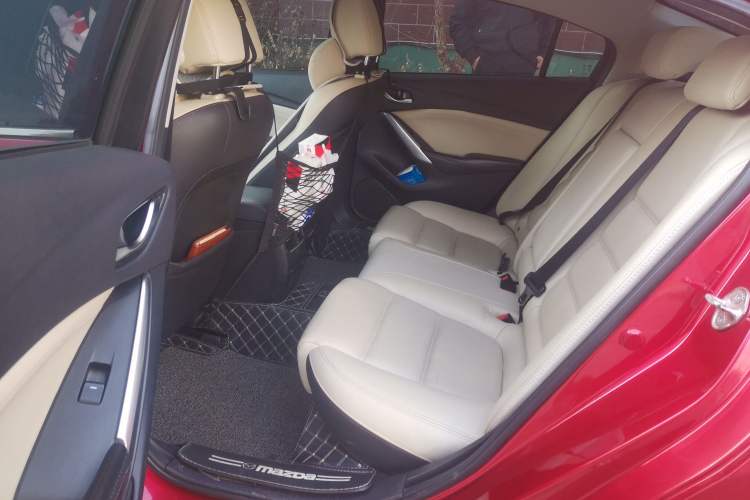 Used Mazda Atenza 2014 2.0L Blue Sky Luxury Edition