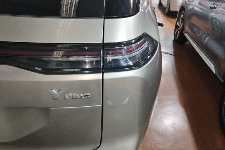 Used AION Y 2023 Plus 510 Smart Edition