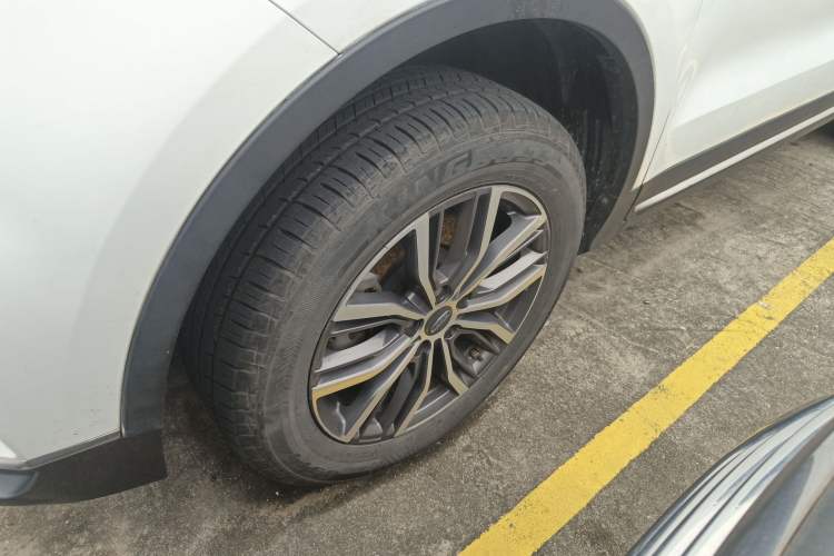 Used Geely Auto Emgrand X7 Sport 2020 1.5TD Automatic Smart Connect PRO Left Front Wheel Hub