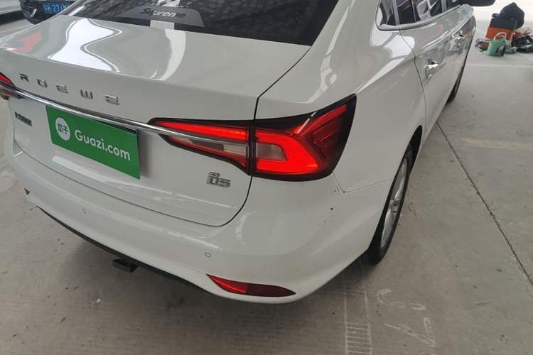 Used Roewe i5 2020 1.5L Automatic 4G Connected Linghao Edition
