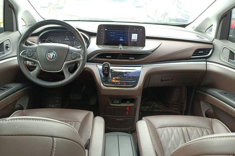 Used Buick GL8 2022 Land Business Class 652T Luxury Model Center Console