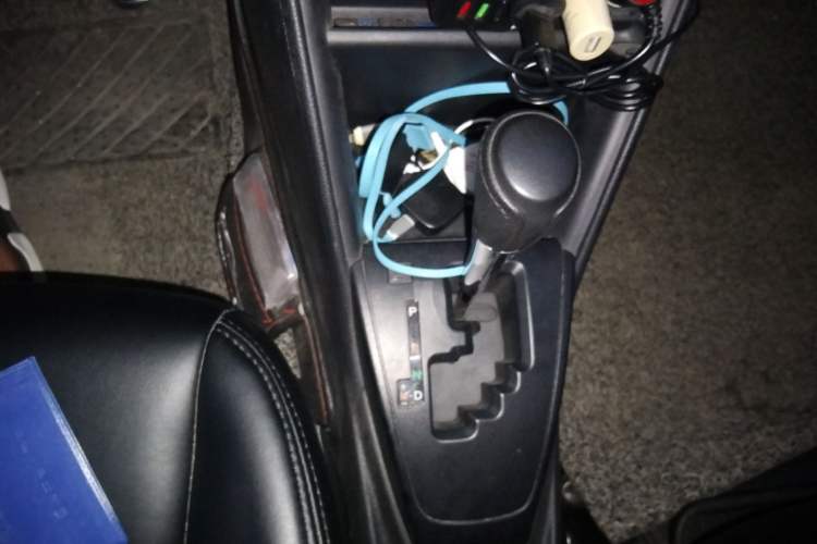 Used Toyota YARiS L Zhi Xuan 2016 Revised 1.5E CVT Charming Edition Gear Lever