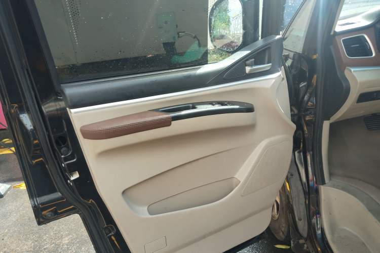 Used FORTHING Lingzhi M5 2020 Long-Range Version Comfort Model 7 Seats
