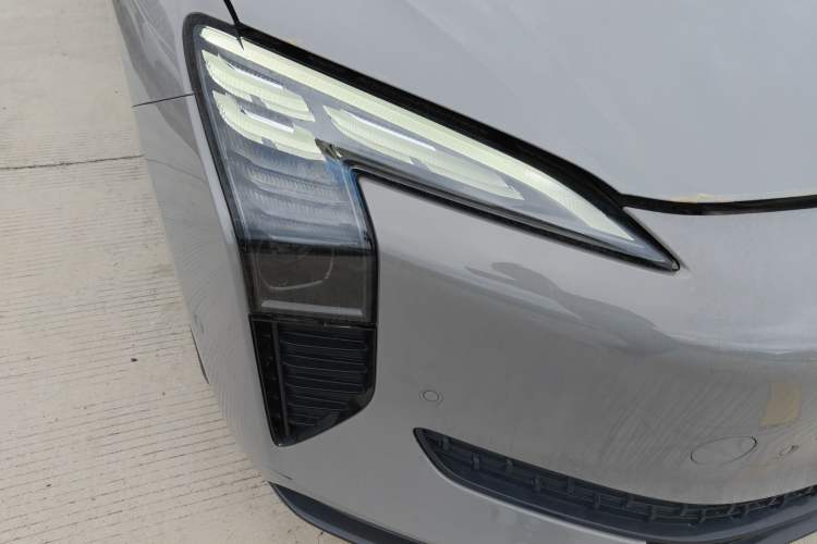 Used Hongqi EH7 2024 690 Pro Right Front Headlight