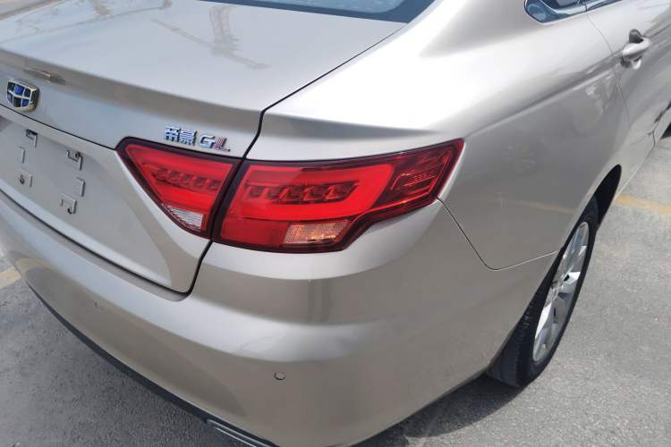 Used Geely Auto Emgrand GL 2017 1.3T Manual Elite Model Right Rear Taillight