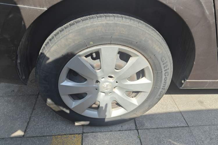 Used Peugeot 301 2016 1.6L Manual Comfort Edition
