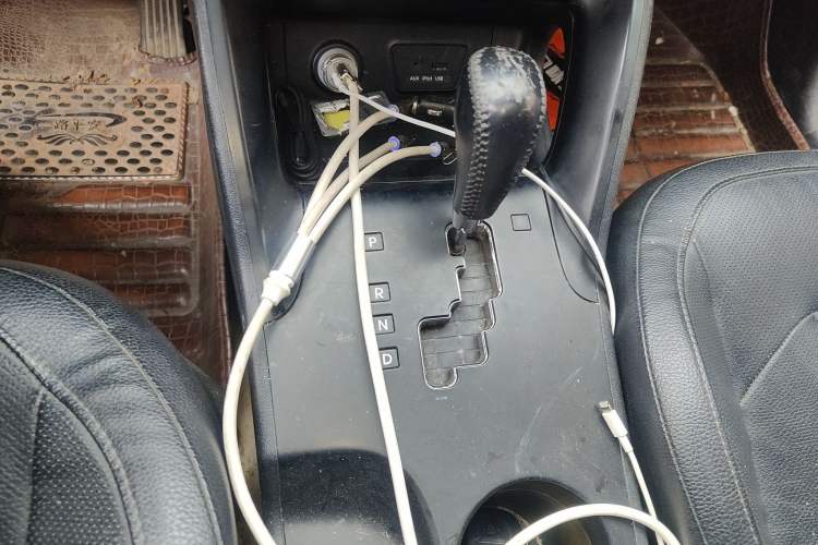 Used Hyundai ix35 2013 2.0L Automatic Two-Wheel Drive Smart GLS China IV Standard
