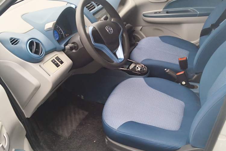 Used CHANGAN Benni E-Star 2021 National Edition Colorful Version Lithium Iron Phosphate (31.86 kWh)
