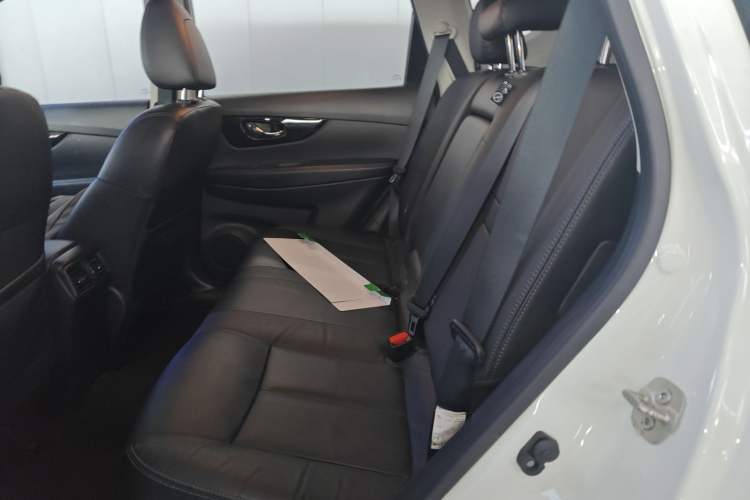 Used Nissan X-Trail 2019 2.0L CVT Smart Connect Comfort Edition 2WD