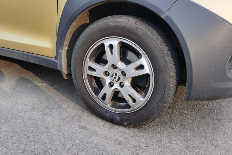 Used Chery X1 2012 1.5L Manual Comfort Edition Right Front Wheel Hub