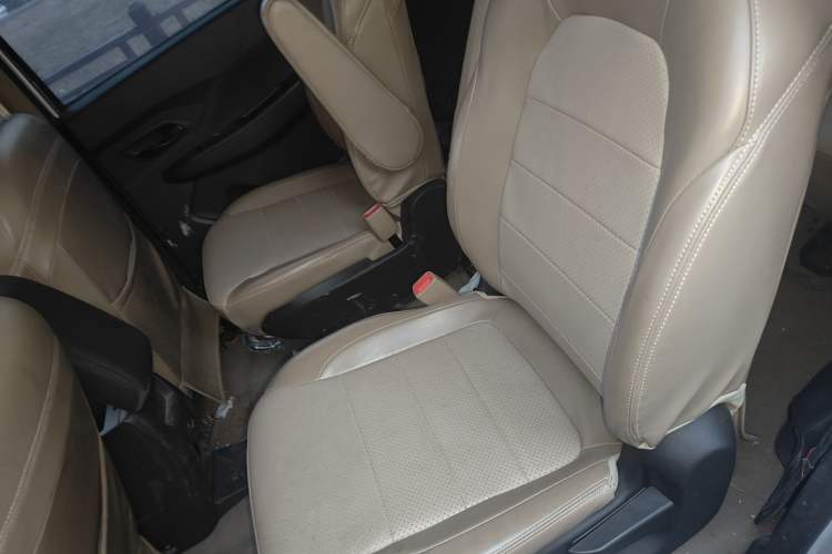 Used Wuling Hongguang 2019 1.5L S Standard Version China VI LAR