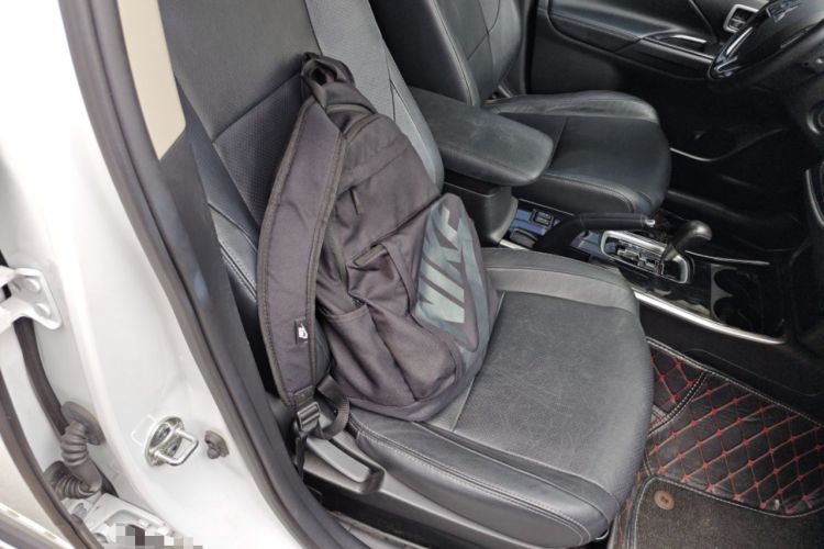 Used Mitsubishi Outlander 2018 2.0L Two-Wheel Drive Glory Edition 5 Seats Right Front Seat