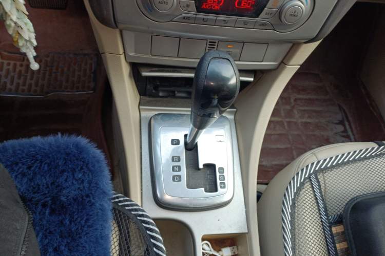 Used Ford Focus 2013 Hatchback Classic 1.8L Automatic Fashion Edition
