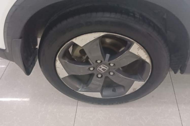 Used Honda Vezel 2015 1.8L CVT 2WD Luxury Model