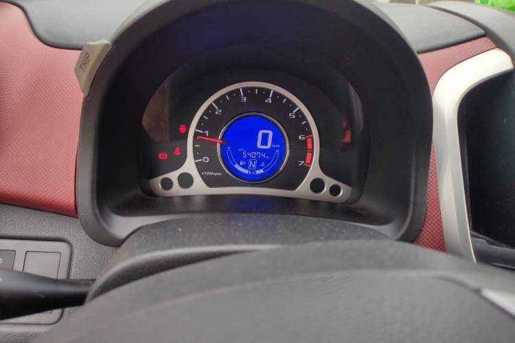 Used CHANGAN Benni 2014 1.4L IMT Luxury Model with Sunroof
