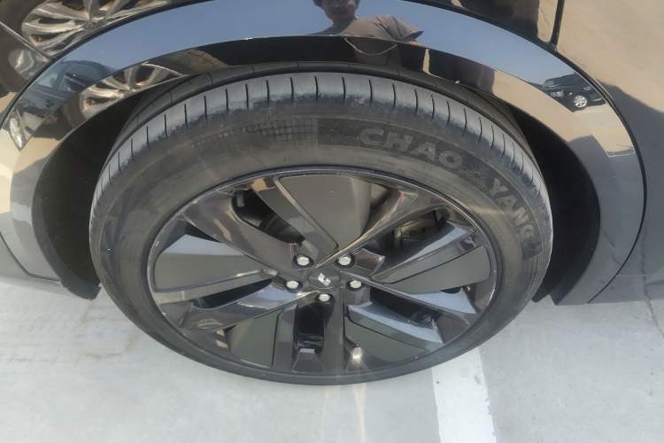 Used Li Auto L9 2022 Max model
